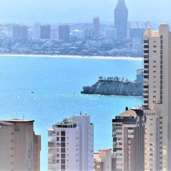 Atico Levante Torre Montecarlo, hotel em Benidorm