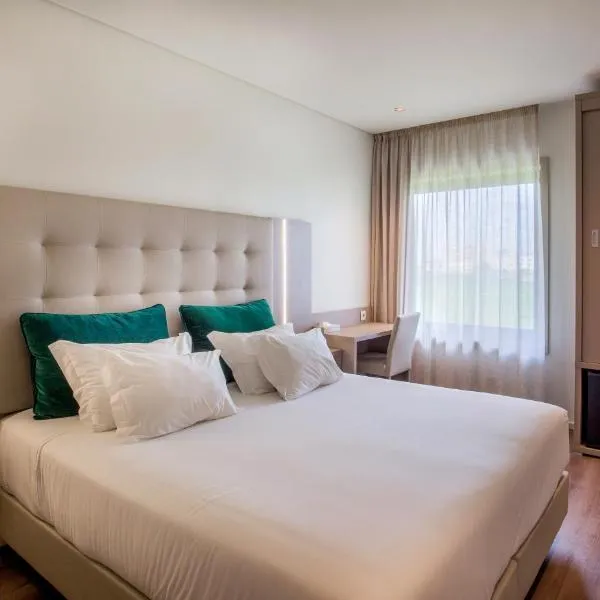 Oporto Airport & Business Hotel, khách sạn ở Maia