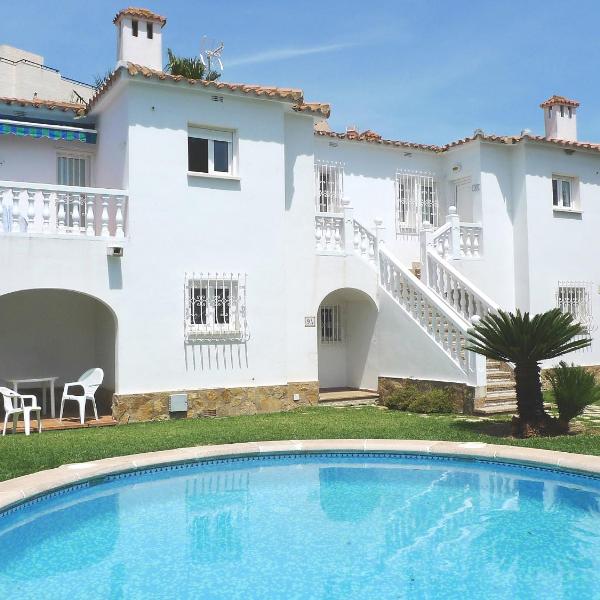 Apartment Club Sevilla by Interhome