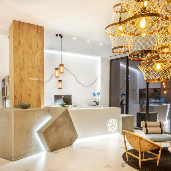 Hotel Silgar 92, מלון בסנשנשו