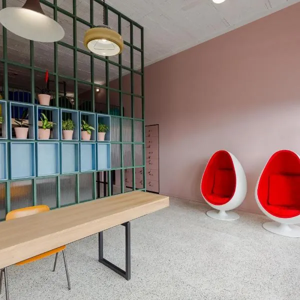 Back2ME, hotel in Batumi