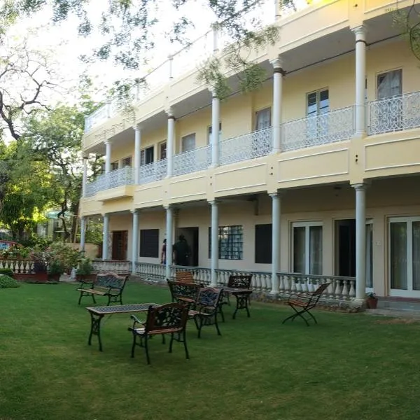 Hotel Jai Niwas, hotell i Jaipur