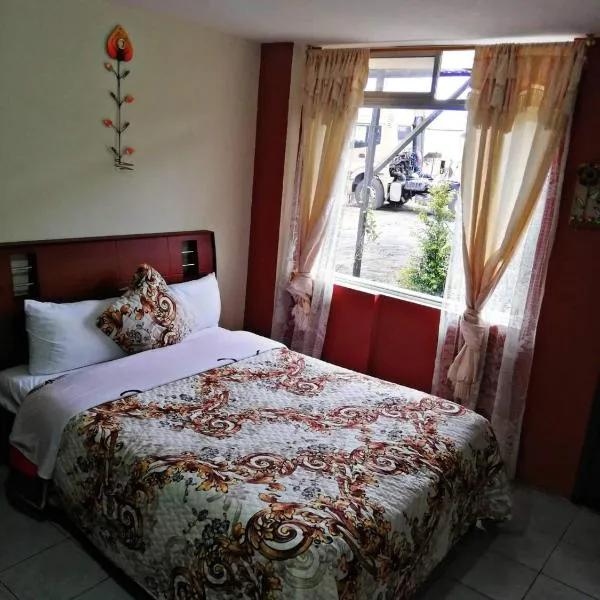 Hostal Mariscal Sucre, hotel in Tababela