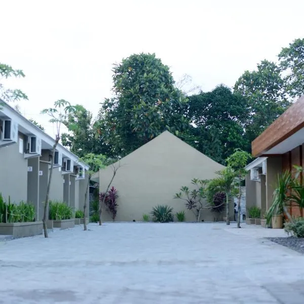 RedDoorz Syariah Plus near Banyuwangi Airport, hotel in Dadapan
