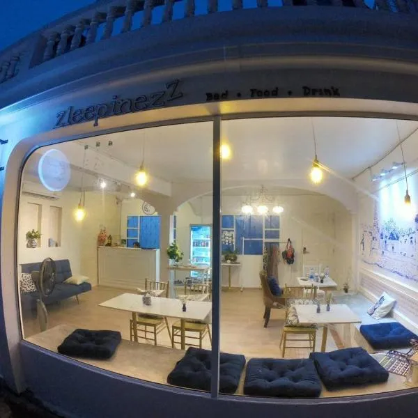Zleepinezz Hostel, hotel v destinaci Ayutthaya