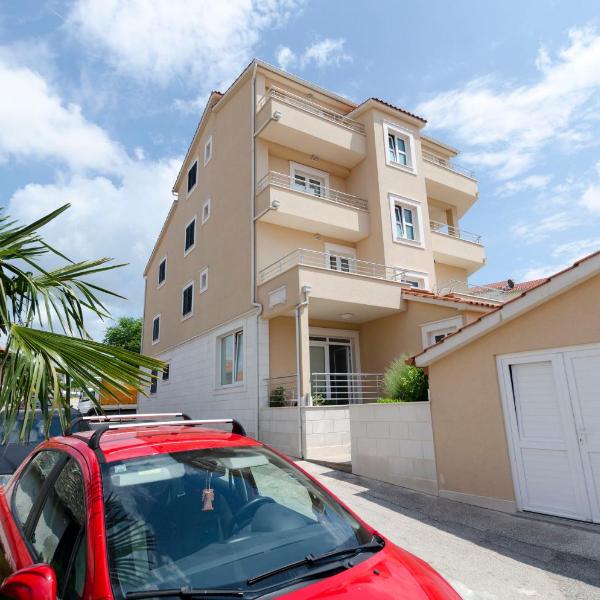 Apartments Danica