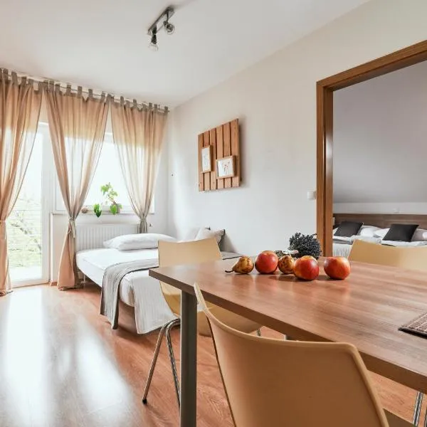 Rooms & Restaurant Ostarija: Dolenjske Toplice şehrinde bir otel