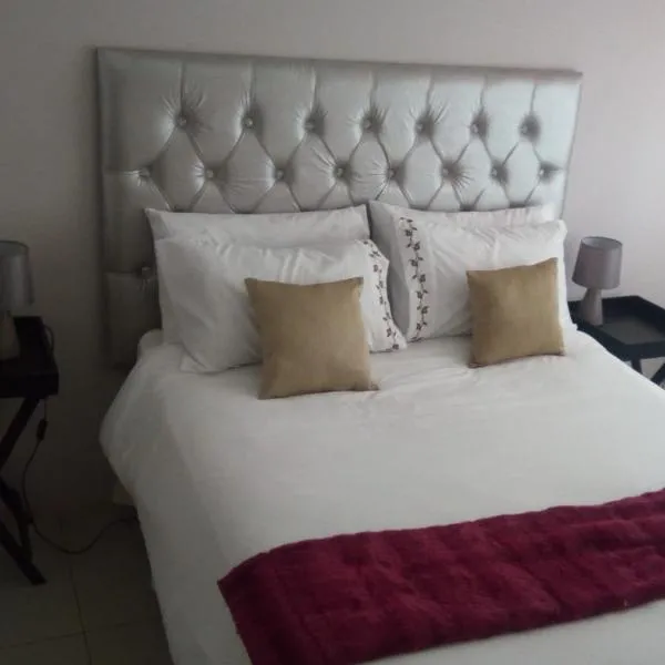 Ranks Guesthouse, hotel i Molepolole