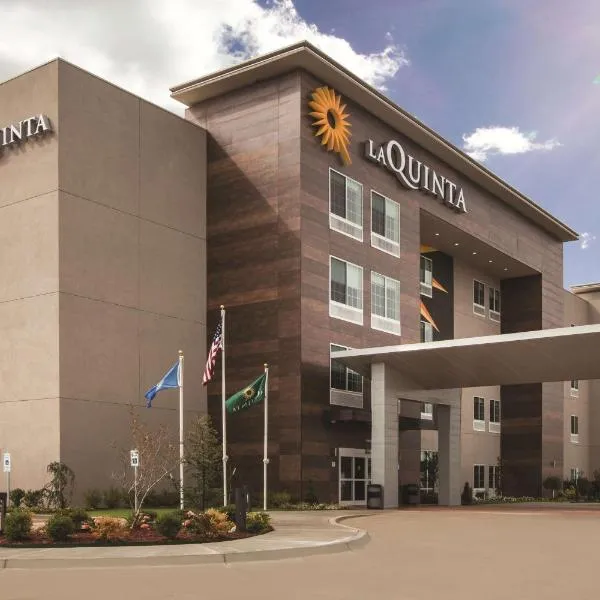 La Quinta by Wyndham Mobile, hotel en Mobile