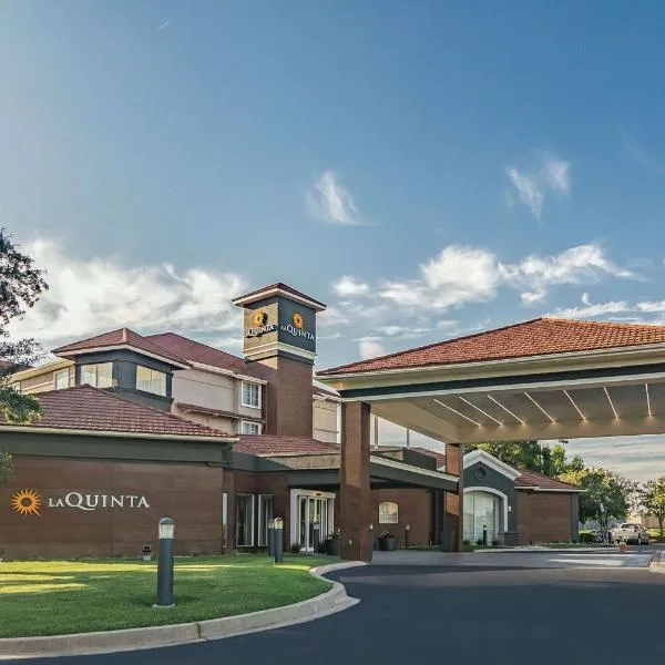 La Quinta by Wyndham Alexandria Airport, hôtel à Alexandria