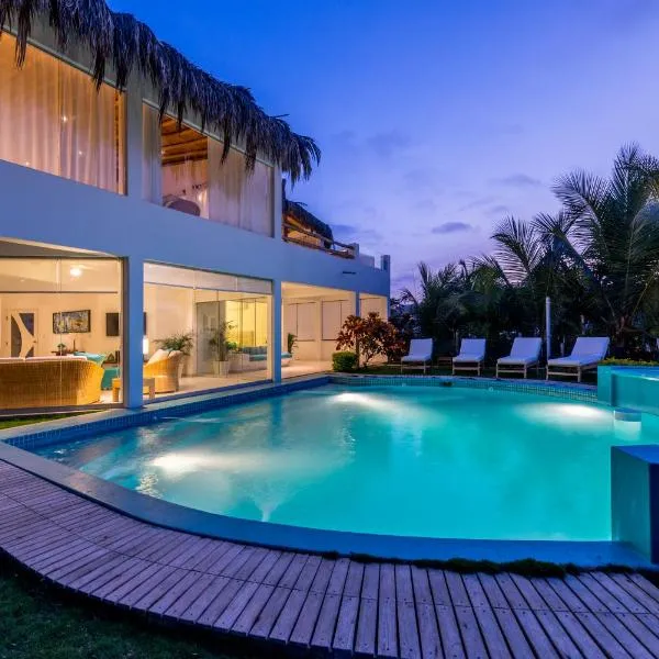 Qalma Punta Sal, Hotel in Canoas De Punta Sal