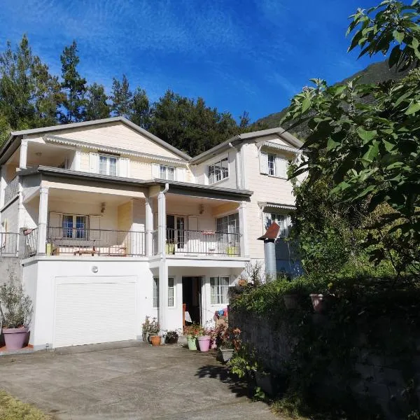 Le papangue, Hotel in Salazie