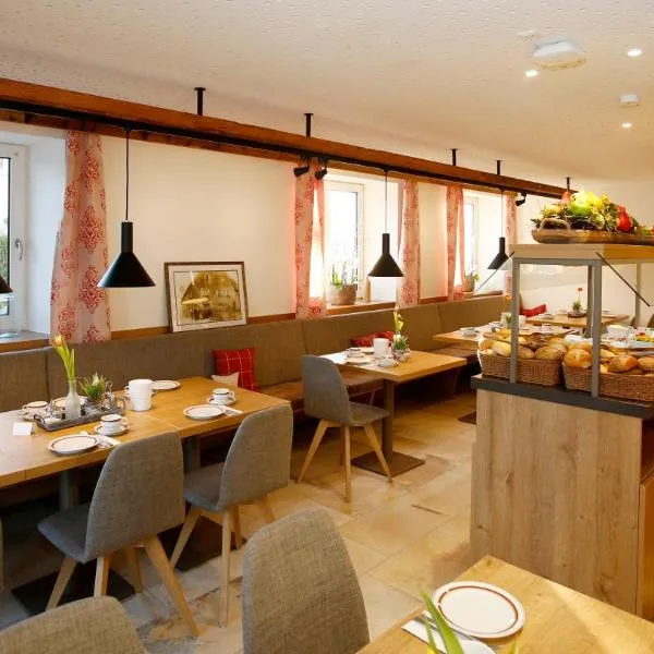 ApartHotel Rose, hotel in Ellwangen