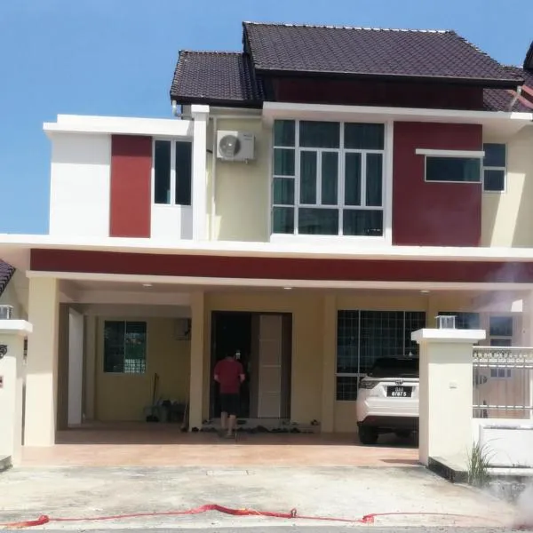 HomezStay Airport Miri, hôtel à Miri