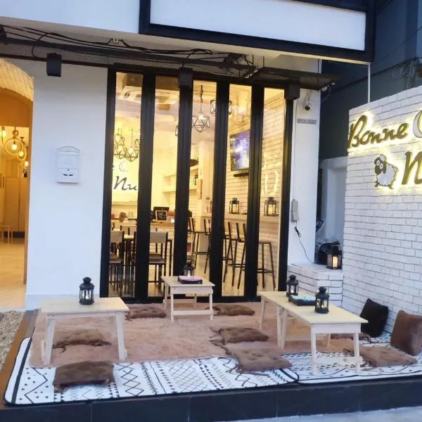 Bonne Nuit Hotel, Hua Hin, hotel v destinaci Hua Hin