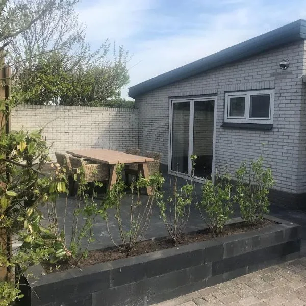 Pet-Friendly Texel Escape, hotel em De Cocksdorp