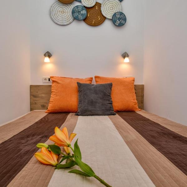 Heart Apartment with FREE Private Parking, Budapest