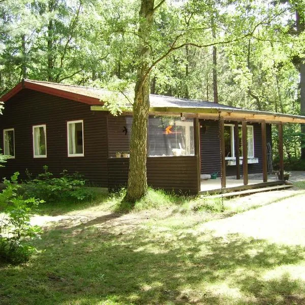 Midtvejshuset, hotel v destinaci Ronne