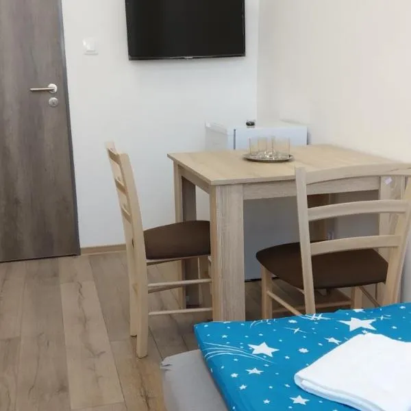 WHITE CORAL CLUB, hotel in Košice