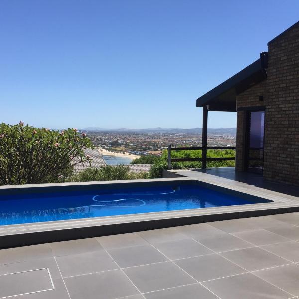 Flat Beach Style with Garden and Pool