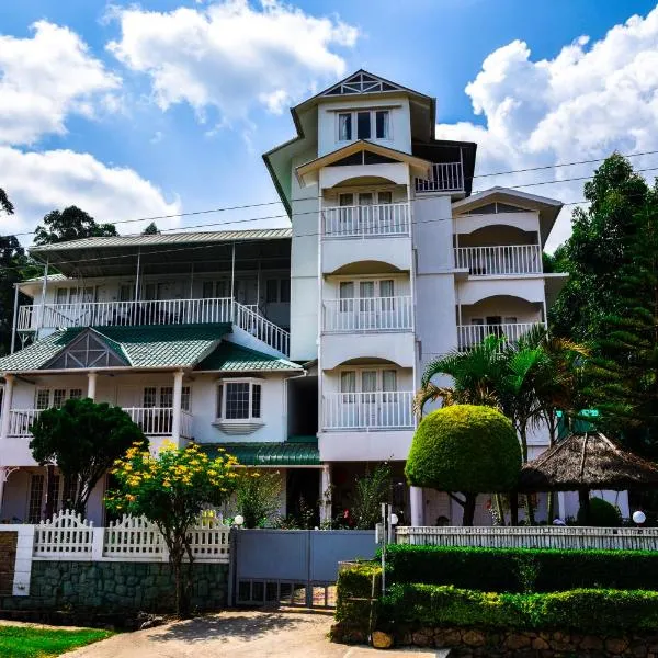Lakezone Holiday Resort, hotel a Chinnakanal