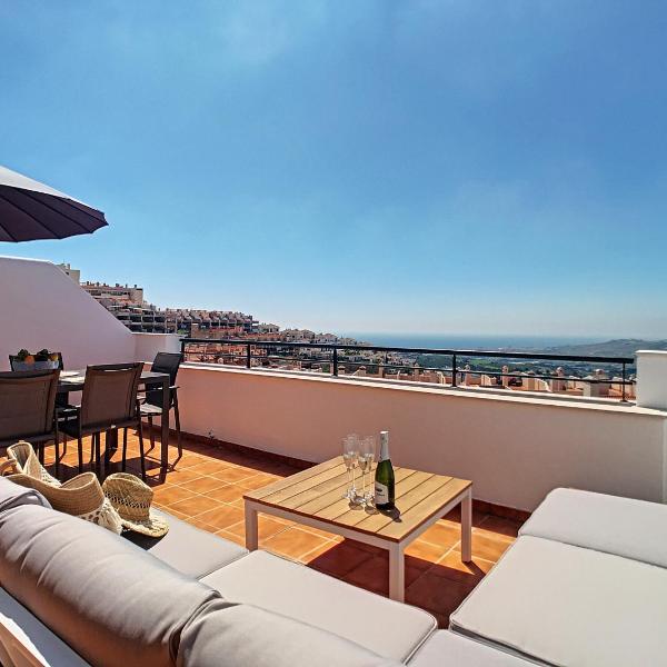 2268-Penthouse with terrace seaview
