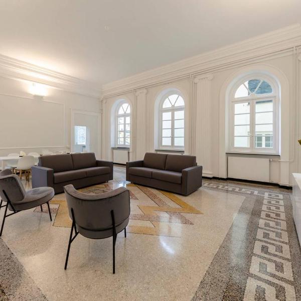 JOIVY Elegant Flat for 7, in the heart of Genoa