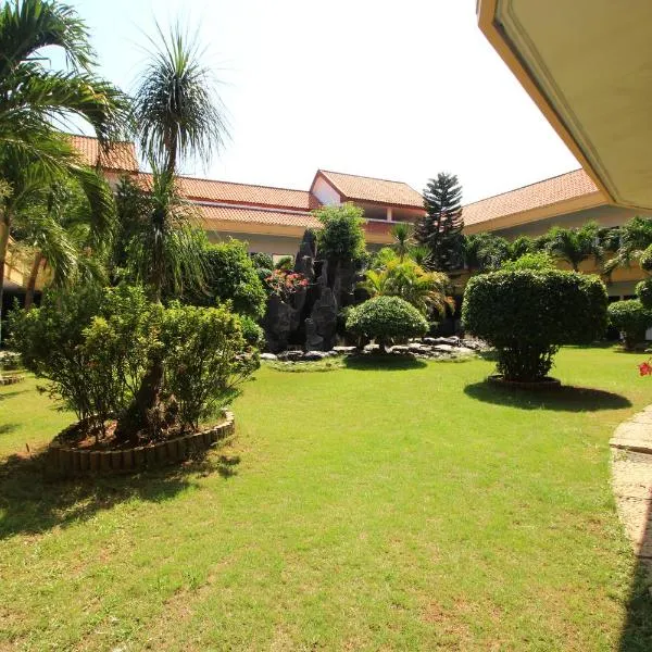 Hotel Sinar 2, hotel in Sedati