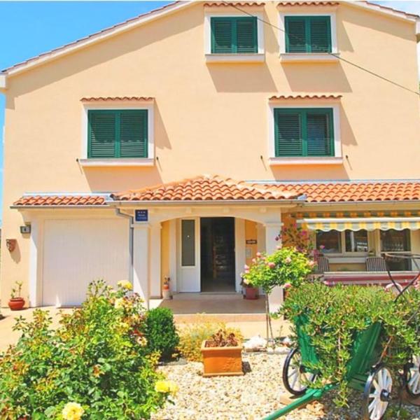 Fantastic holiday with small children - 200m from beach