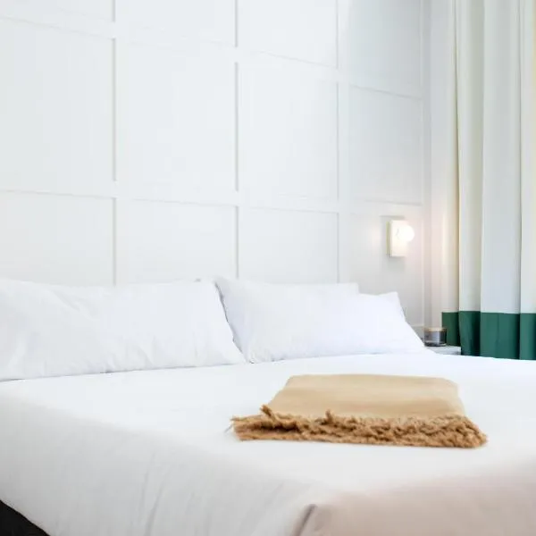 Room Mate Cosmo - City Centre, Valencia，位于瓦伦西亚的酒店