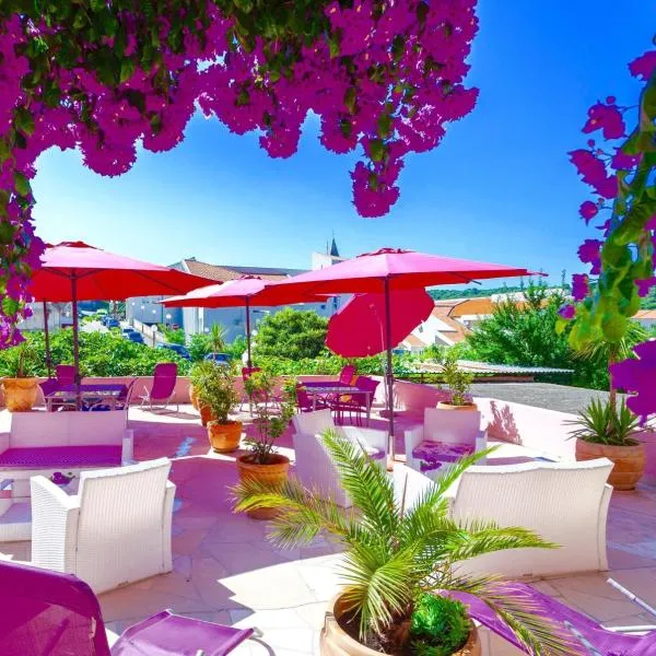 Luxury Apartments Marhella & Jakov, hotel in Makarska