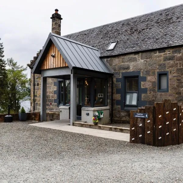 Ben Cruachan Inn - Restaurant, Pub with Rooms, hotel in Loch Awe