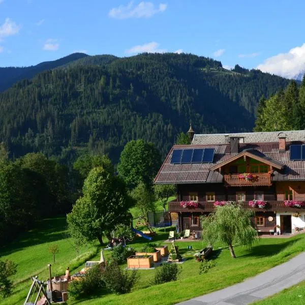 Bio-Bauernhof Nichlgut, hotel in Eben im Pongau