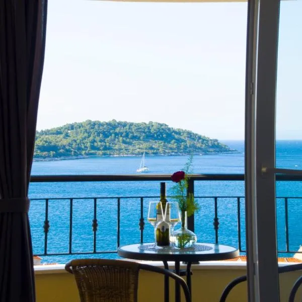 A lovely and cozy room with a breathtaking view, hotel v destinaci Vis