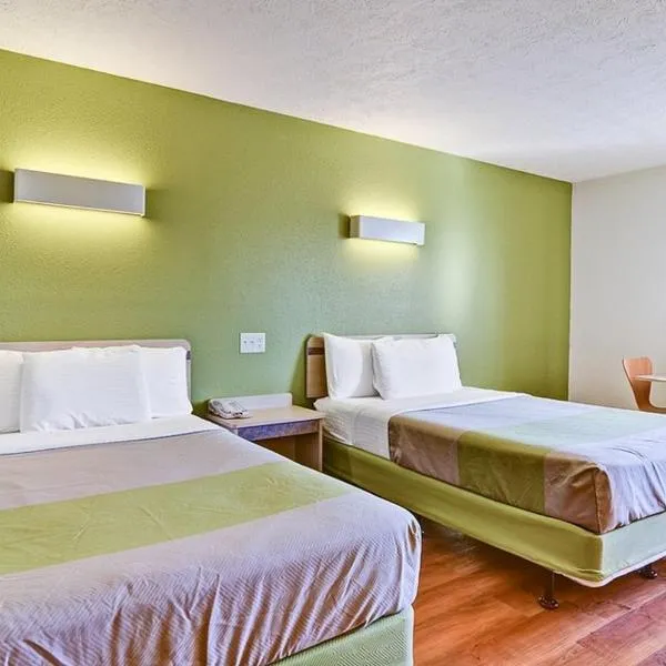 Economy Inn Pittsburgh Airport, hotel in Moon