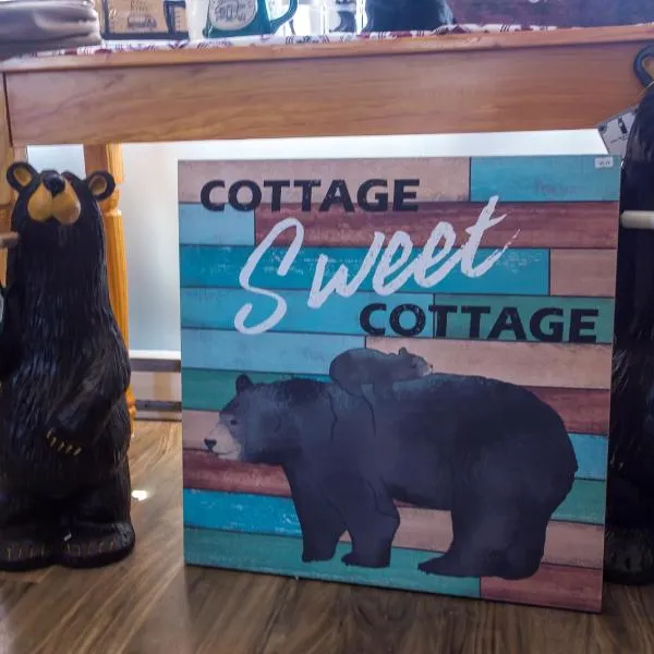 Bear Tracks Inn, hotel em Lions Head