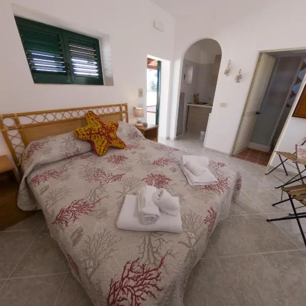 Il corallo rosso, Hotel in Favignana