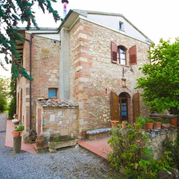 克格纳内洛农庄酒店，位于蒙特普齐亚诺的酒店