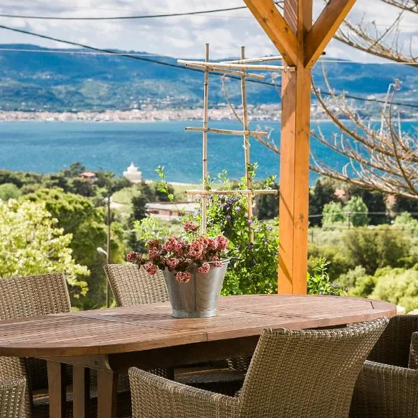 Panorama Fanari studios and apartments, hotel in Argostoli