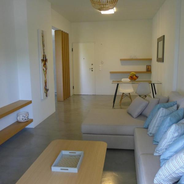 Deluxe Apartment in Vouliagmeni