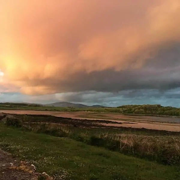 Cornmill House, With Outstanding Sea Views In Garlieston, hotel in Garlieston