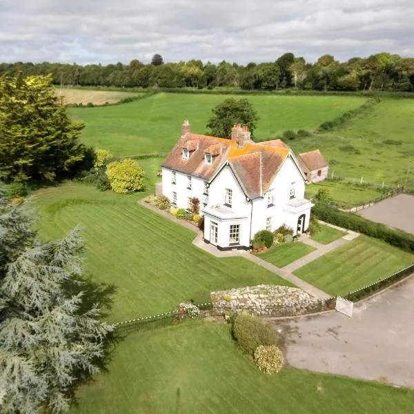 Lower Bryanston Farm, hotel en Blandford Forum