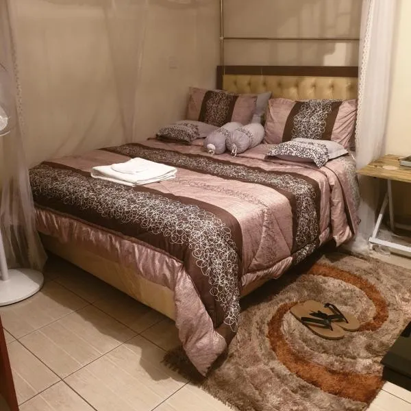 Mercy-Phillips Apartments Located at Eagle Tower Building Nairobi City Centre, hotel in Nairobi