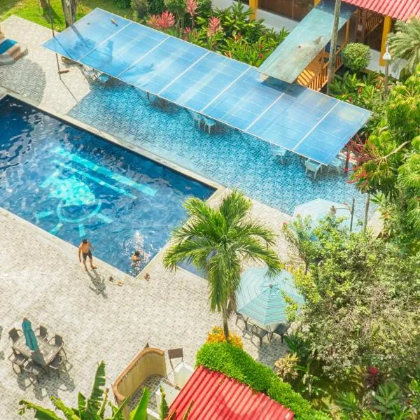 Hotel Puerto Ballesta, hotel v destinaci Tonsupa