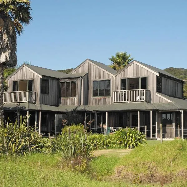 Pawhaoa Bay Villas, hotel en Whangaruru North