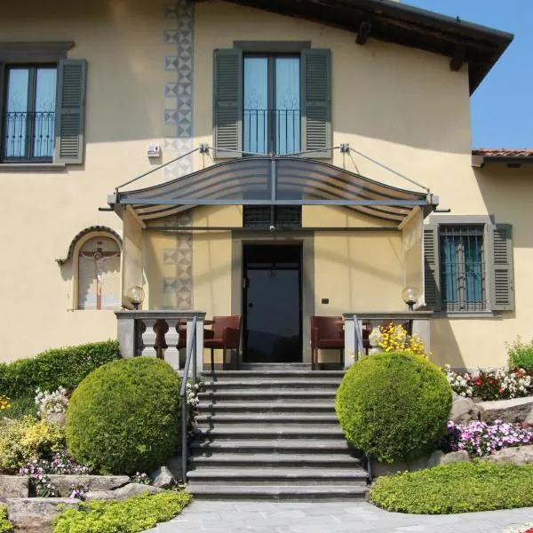 GALLERIA IMPERIALE Relais de Charme, hôtel à Sarnico