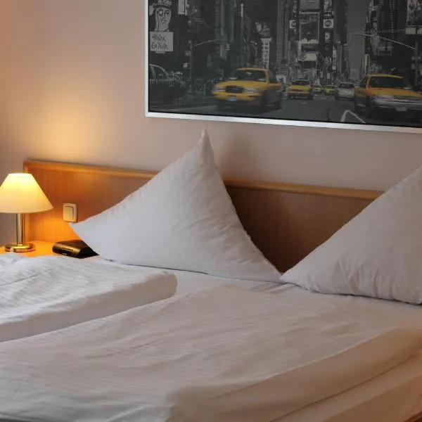 Filmhotel Lili Marleen, hotel v destinaci Potsdam