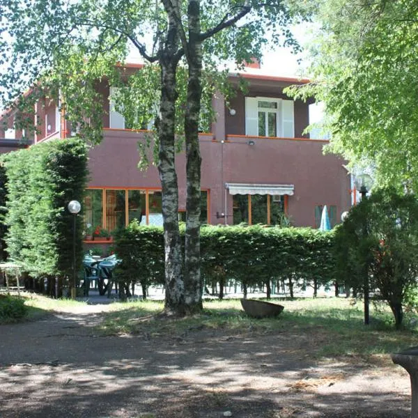 B&B Partenza Funivia, hotel v destinaci Lecco