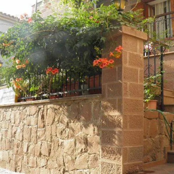 ΜΑΧΗ Ενοικιαζόμενα δωμάτια, hotel in Mithymna