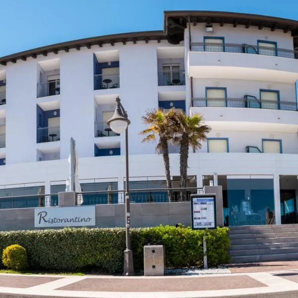 Hotel Nettuno, hotel v Caorle
